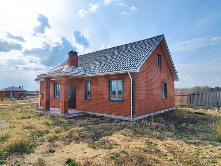 Коттедж 160 м² на участке 7 сот.