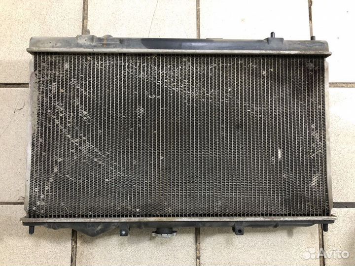 Радиатор охлаждения двигателя Mitsubishi Mirage V