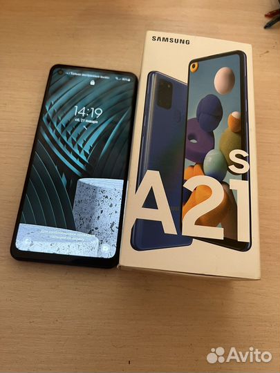 Телефон Samsung