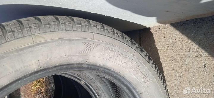 Yokohama A580 215/60 R17