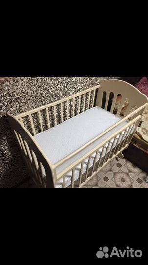 Детская кроватка