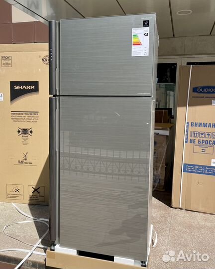 Холодильник Sharp 580 литров новый