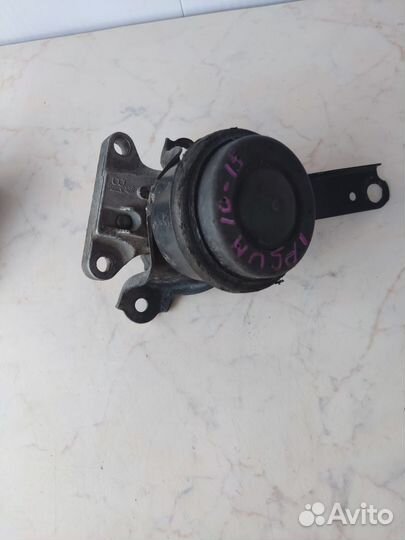 Подушка двигателя toyota Nadia