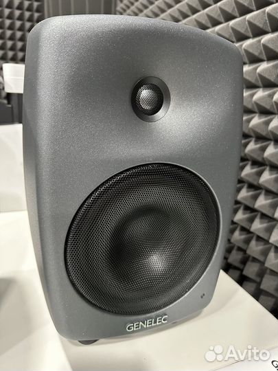 Студийные мониторы genelec 8040BPM