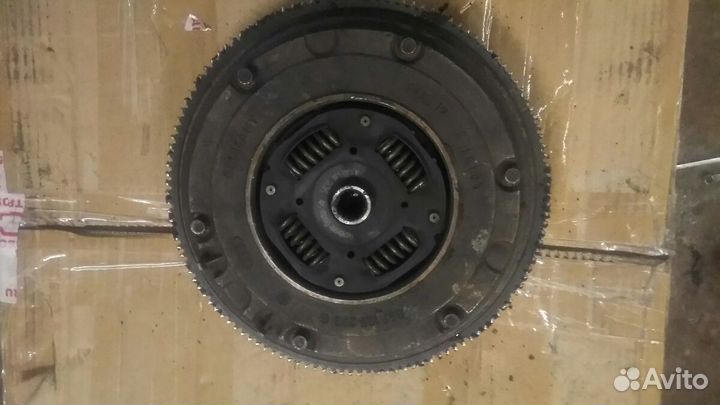 Маховик комплект сцепления гольф3 golf 3