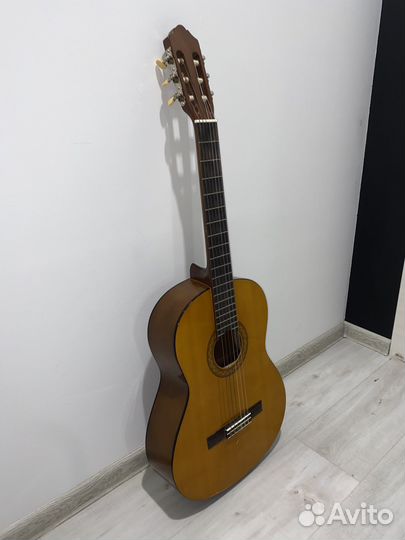 Классическая гитара Yamaha C40