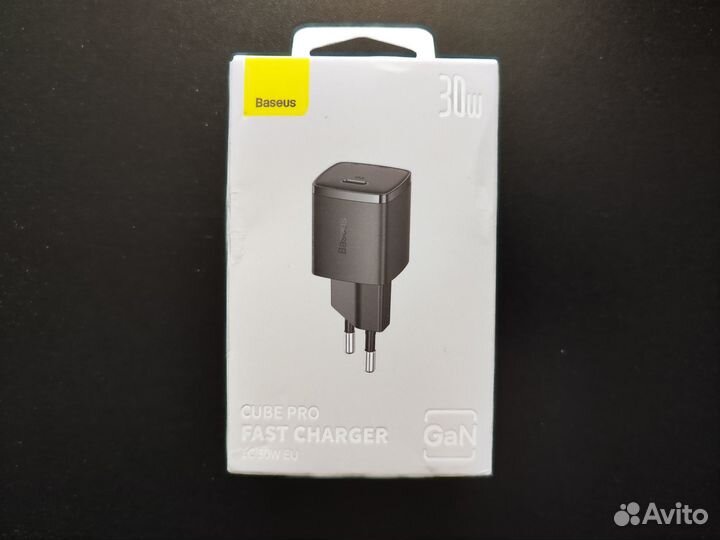 Зарядное устройство Baseus GaN5 30вт новое