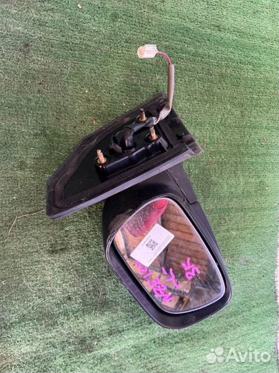 Зеркало левое Toyota Allex CE121
