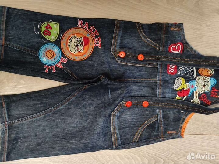 Джинсовый комбинезон