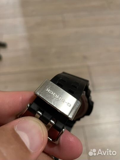 Продаю часы