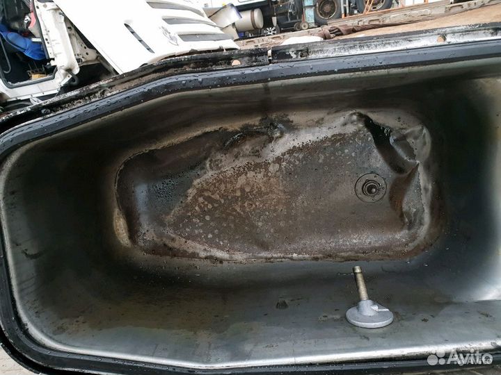 Поддон двигателя volvo d12c
