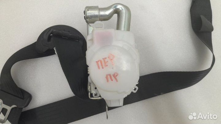 Ремень безопасности с пиропатроном передний правый