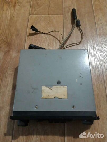 Автомагнитола ретро Урал 285