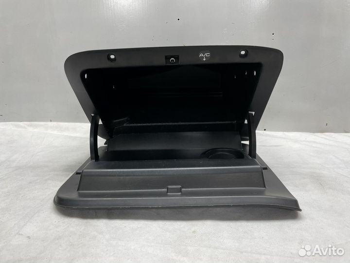 Бардачок Citroen C3 Picasso