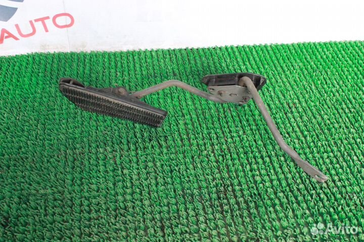 Педали газа и тормоза Chevrolet Suburban GMT400