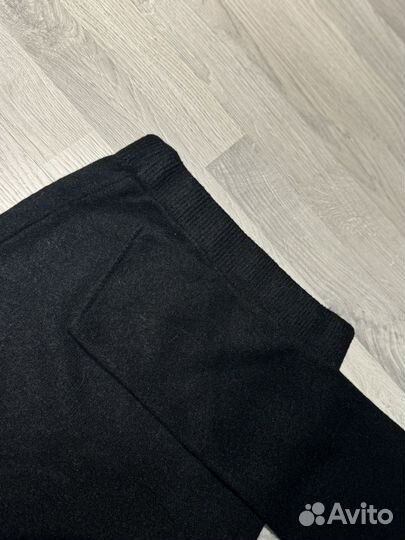 Зимний теплый костюм юбка + свитер, черного цвета