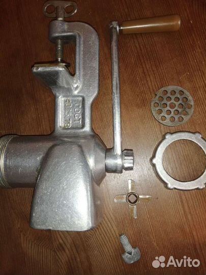 Мясорубка, присп для нарезки, насадки для блендера