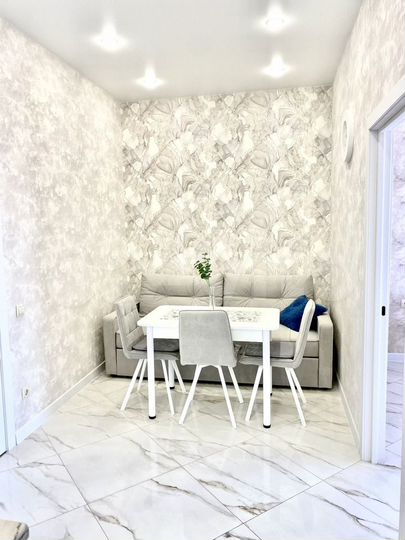 2-к. квартира, 52 м², 4/6 эт.