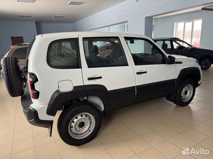 ВАЗ Niva Travel 1.7 МТ, 2024, 1 км