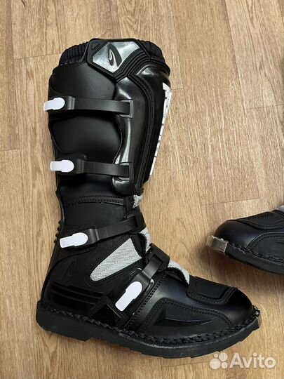 Forma кроссовые мотоботы 45 43 в Идеале