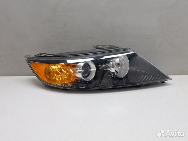 Фара правая Kia Sorento