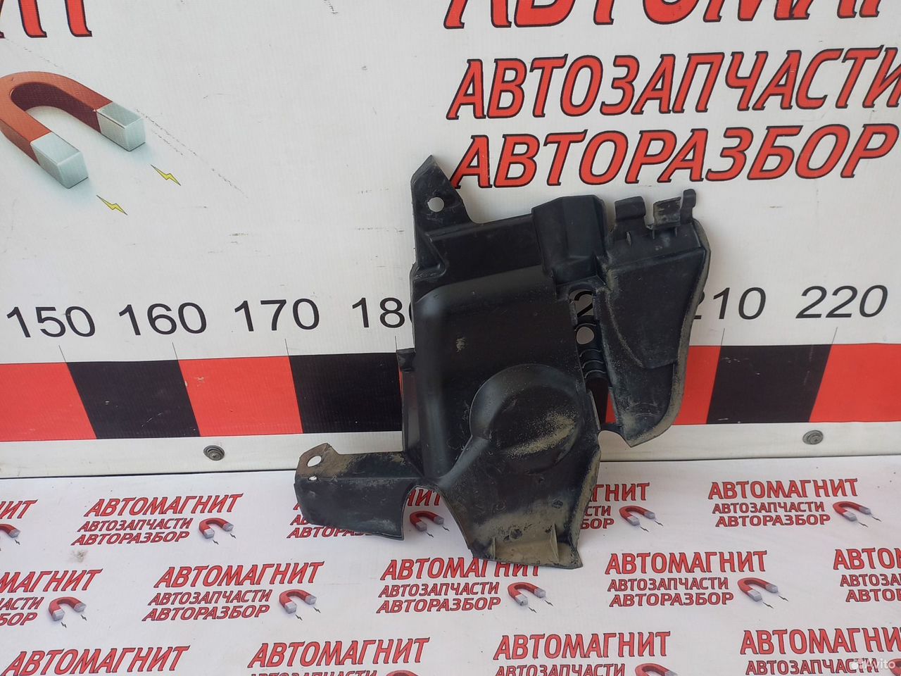 Пыльник двигателя правый Рено Дастер 2 19 н.в