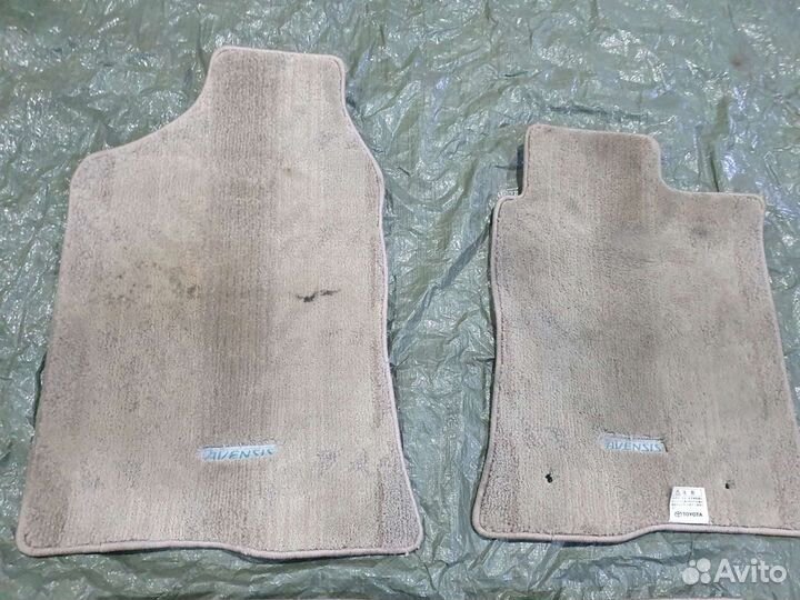 Комплект салонных ковриков azt251 azt250 Avensis