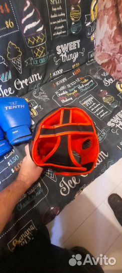 Перчатки+ шлем +защита для занятий единоборствами