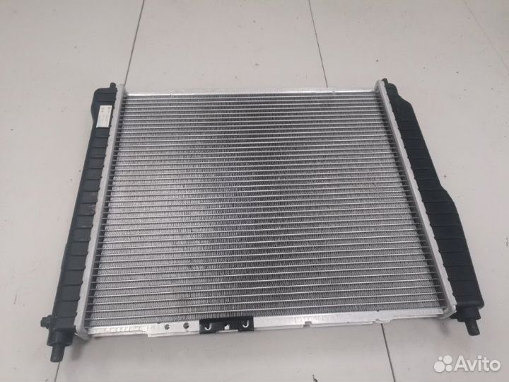 Радиатор охлаждения двигателя Chevrolet Aveo