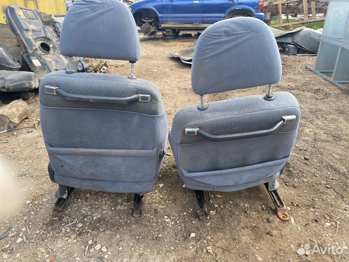 Комплект сидений передний Kia Sportage внедорожник