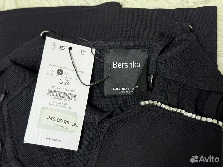 Платье Bershka