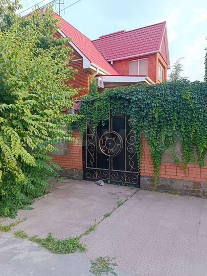 Дом 580 м² на участке 9 сот.