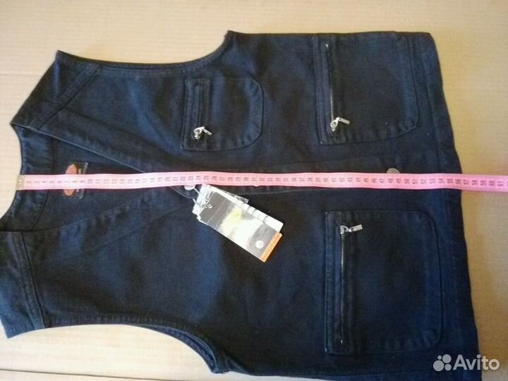 Новая джинсовая безрукавка