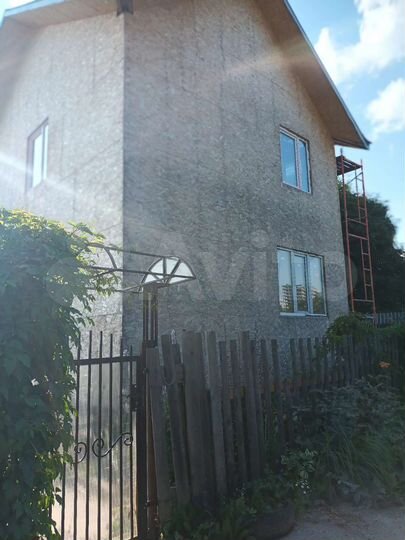 Дом 98 м² на участке 6 сот.