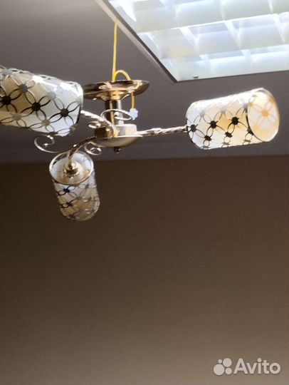 Люстра потолочная бу