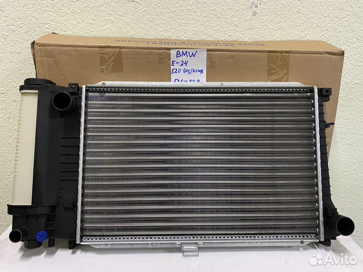 Радиатор охлаждения на BMW E-34(без/конд)