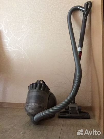 Пылесос dyson
