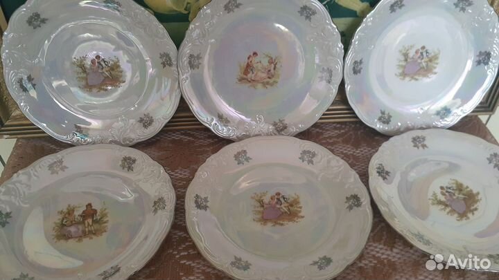 Фарфоровые тарелки Wawel