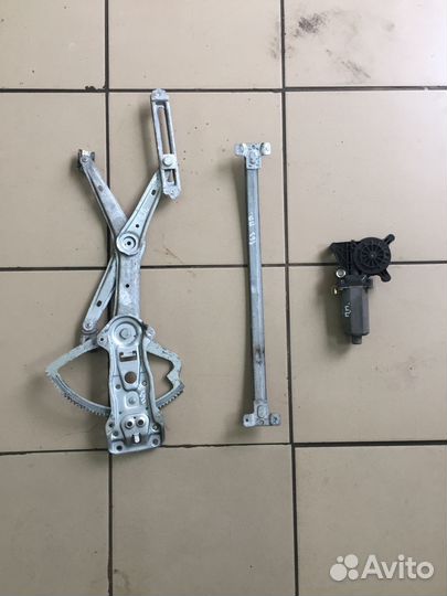 Стеклоподъемник электрический Mercedes C200 W202