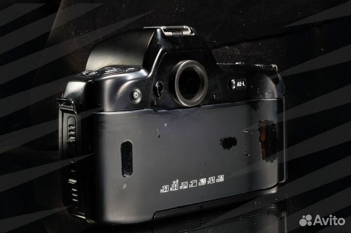 Nikon N90s / 8957