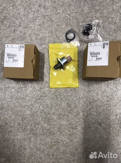 Регулятор давления топлива Peugeot Citroen