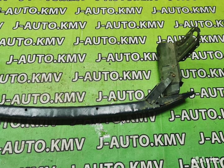 Усилитель переднего бампера