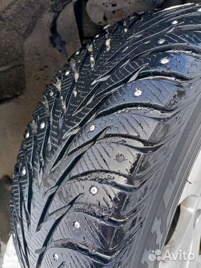 Yokohama Ice Guard Stud IG55 225/55 R17
