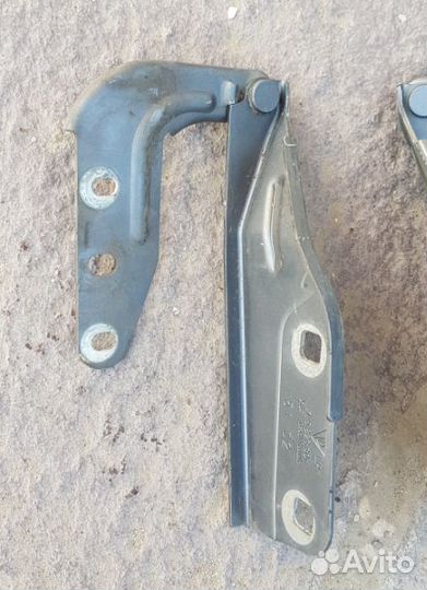 Петля капота Porsche Cayenne 955 957 Каен Кайен