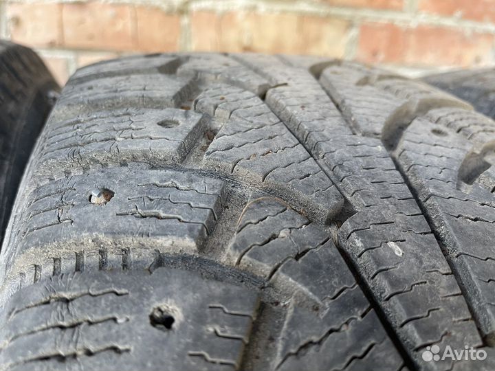 Nokian Tyres Hakkapeliitta 5 235/60 R18