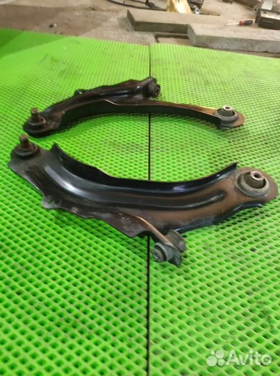 Рычаг подвески передний Renault Megane 2