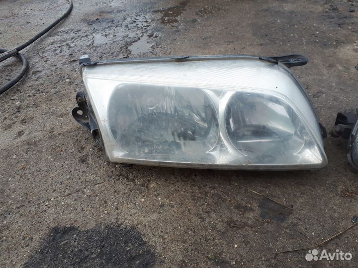 Фары Mazda 626, Capella пара