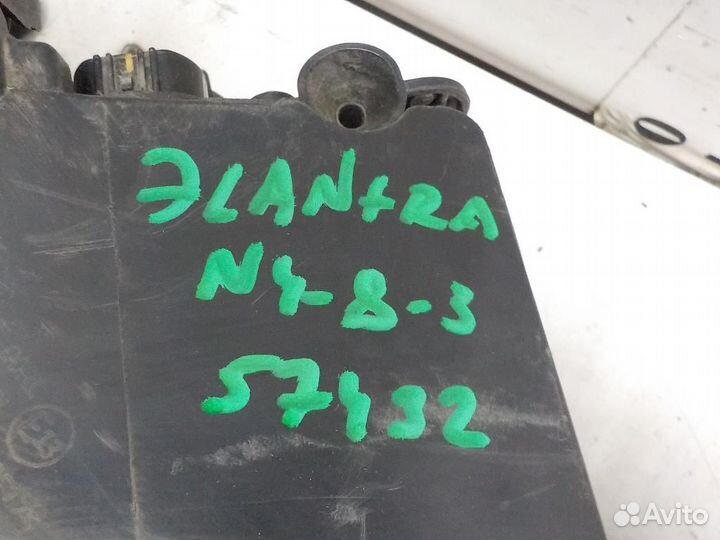 Фара правая Hyundai Avante