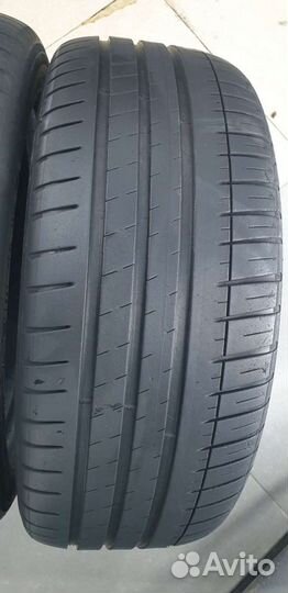 Michelin Pilot Sport 3 235/45 R18 98Y