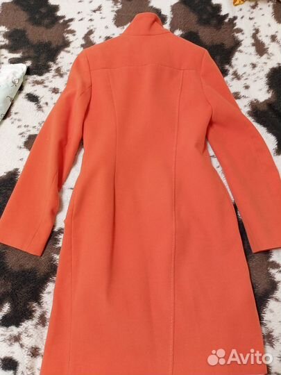 Пальто женское весеннее 42 размер